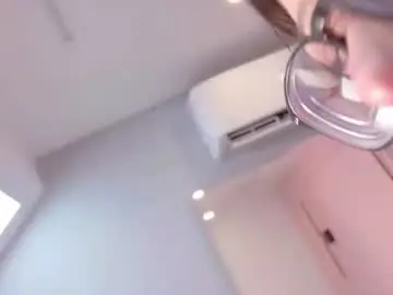 Chaturbate Free Live Porn of mia_colllins