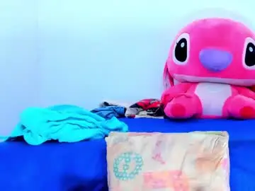 Chaturbate Live Sex Cam of ariannalewis1