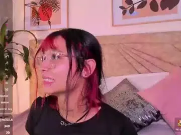 Chaturbate Live Sex Cam of emmaduff_