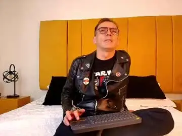 Chaturbate Adult Video Chat of jimssparrow