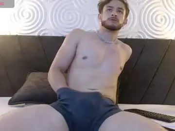 Chaturbate Live Sex Cam of axel_porn_1