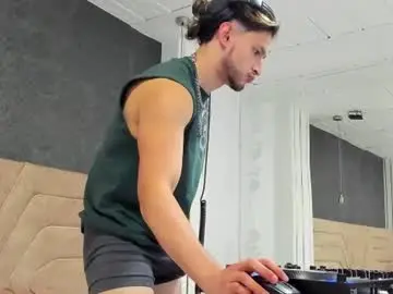 Chaturbate Adult Webcam of axel_porn_1