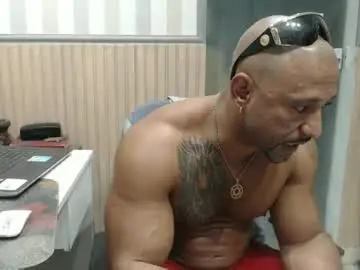 Chaturbate Sex Cam of hebertgomes
