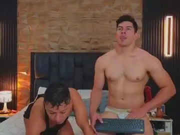 Chaturbate Watch Live Sex Cams of hotfuckers4uu