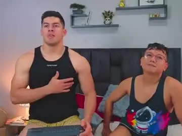Chaturbate Live Sex Cam of hotfuckers4uu