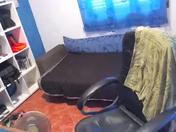 Chaturbate Adult Video Chat of ravingr3d3