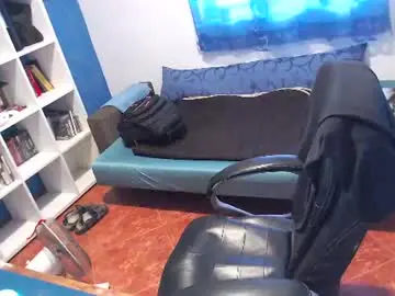 Chaturbate Free Live Porn of ravingr3d3
