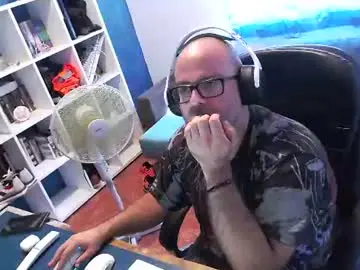 Chaturbate Free Porn Cam of ravingr3d3