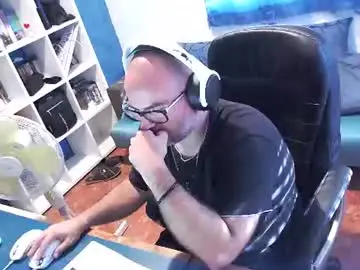 Chaturbate Sex Chat of ravingr3d3