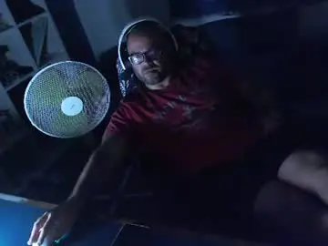 Chaturbate Live Porn of ravingr3d3