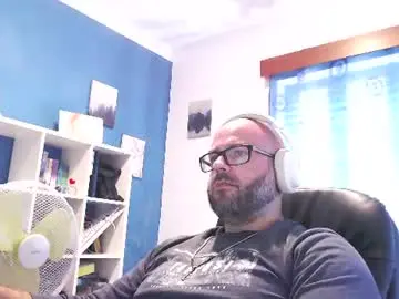 Chaturbate Free Live Porn of ravingr3d3