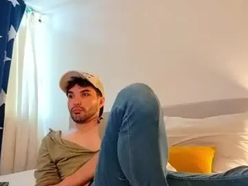 Chaturbate Watch Live Sex Cams of camilosaennz