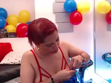 Chaturbate Watch Live Sex Cams of evatwiss