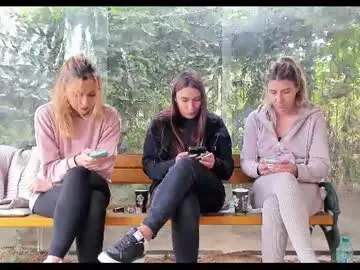 Chaturbate Live Sex of squirt_bunny77
