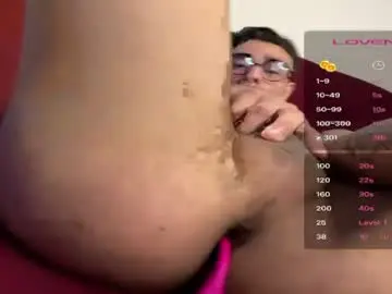 Chaturbate Live Sex of adamgrey__
