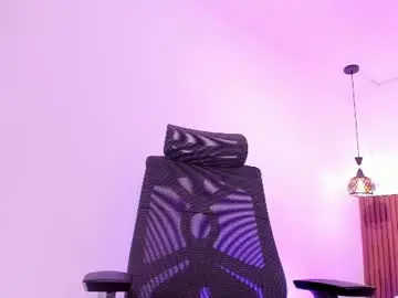 Chaturbate Free Live Porn of emily_roousee