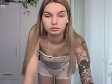 Chaturbate Live Sex Cam of lookluna