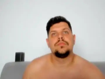 Chaturbate Adult Video Chat of famousboy1