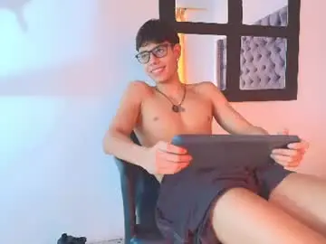Chaturbate Sex Chat of lenny_knox2
