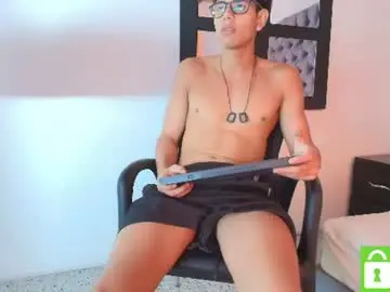 Chaturbate Adult Video Chat of lenny_knox2