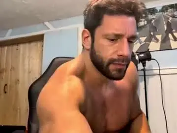 Chaturbate Adult Webcam of pizza_biceps