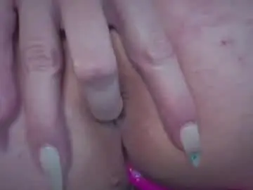 Chaturbate Live Sex Cam of ivyswings