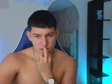 Chaturbate Nude Webcam of james_cr