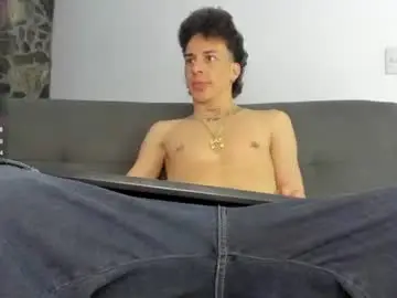 Chaturbate Live Porn of maxxx_bigcock