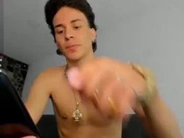 Chaturbate Live Sex of maxxx_bigcock