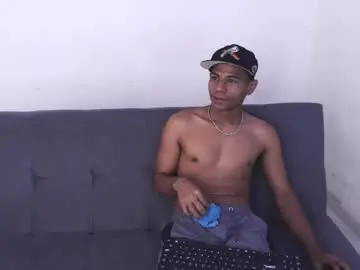 Chaturbate Sex Chat of alphas_latins