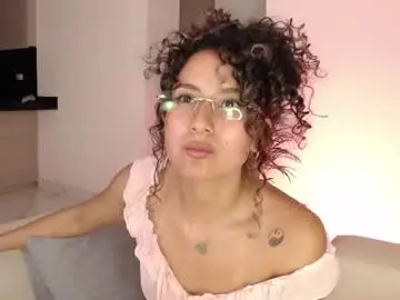 Chaturbate Watch Live Sex Cams of varenka_ivanova22