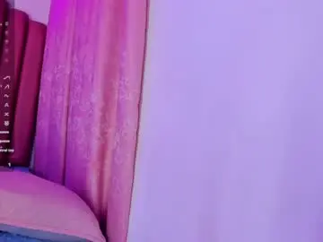 Chaturbate Live Sex Cam of violet_queenn