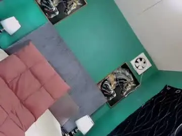 Chaturbate Free Live Porn of _juicylexie_
