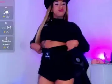Chaturbate Best live sex cam show of emili_roux