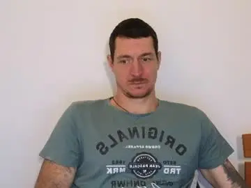 Chaturbate Sex Chat of tattooedhunk_