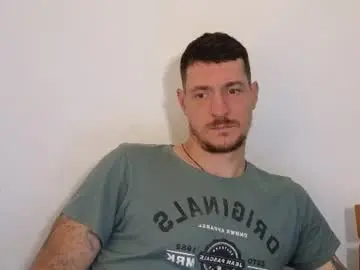 Chaturbate Live Sex of tattooedhunk_