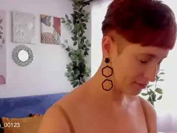 Chaturbate Live Sex of cuddlingbunnny
