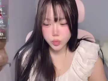 Chaturbate Live Sex Cam of gorgeous_girl33