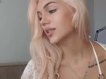 Chaturbate Best live sex cam show of milabunny_