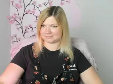 Chaturbate Live Sex Cam of molly_moree