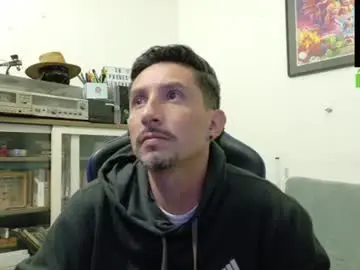 Chaturbate Sex Cam of axell_rosee