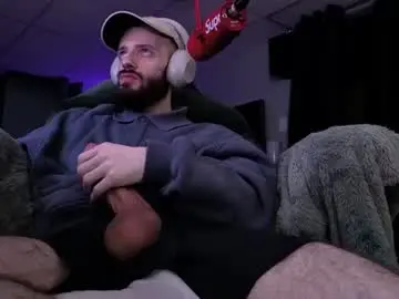 Chaturbate Watch Live Sex Cams of digbicknik