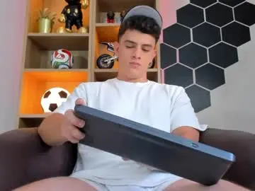 Chaturbate Free Porn Cam of mikecooper_