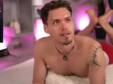 Chaturbate Live Sex Cam of curlystarx