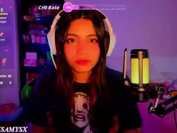 Chaturbate Live Sex Cam of helia_n_amy