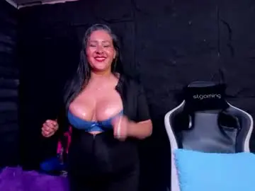 Chaturbate Watch Live Sex Cams of issa_turner