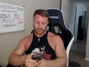 Chaturbate Live Sex Cam of player2pawns
