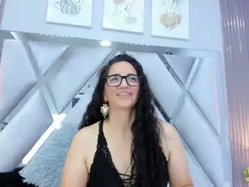 Chaturbate Nude Webcam of amarantha_milf_