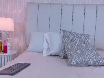 Chaturbate Watch Live Sex Cams of lindalove__