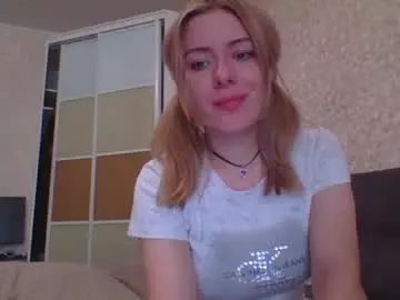 Chaturbate Live Sex Cam of softy_aura